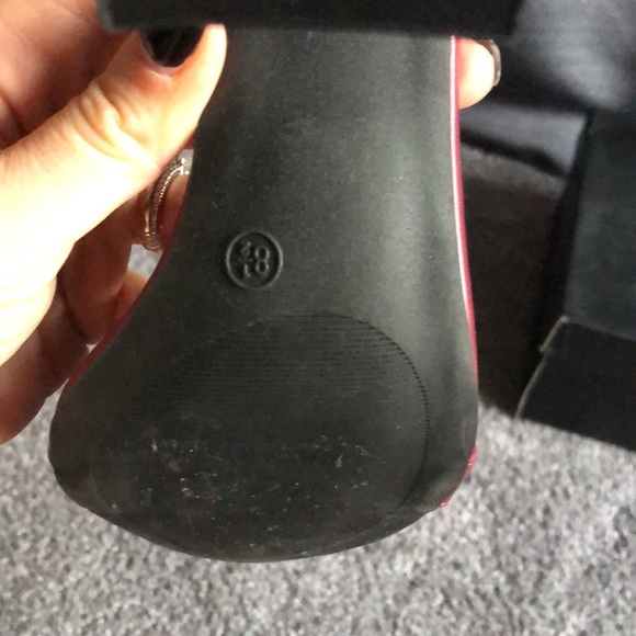 Lulu’s Taylor wine size 8.5 - Picture 2 of 3